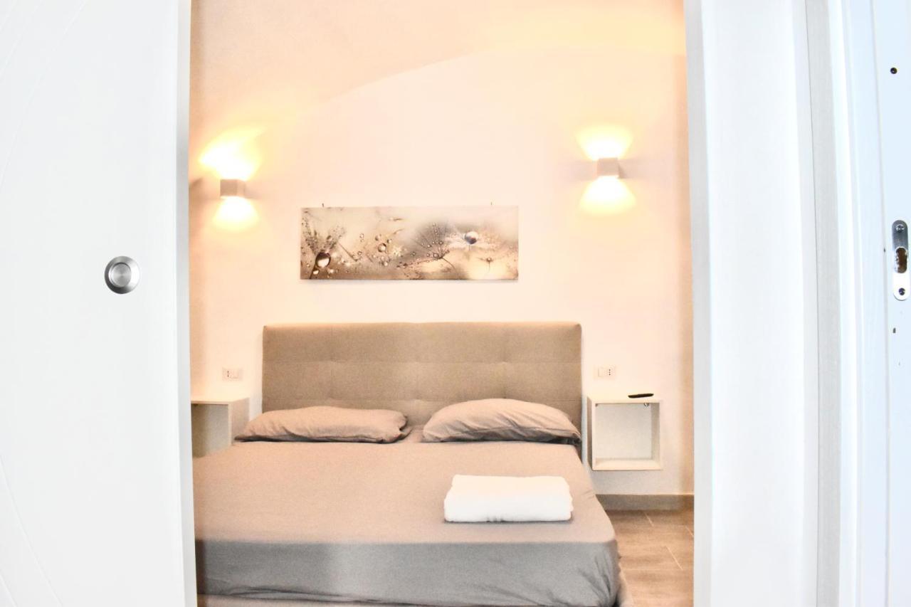 Miral One Apartment Бари Екстериор снимка