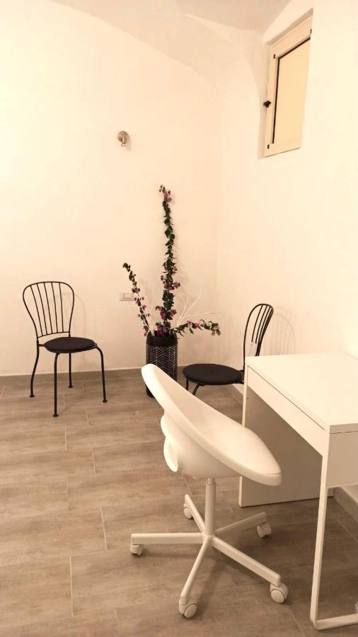 Miral One Apartment Бари Екстериор снимка